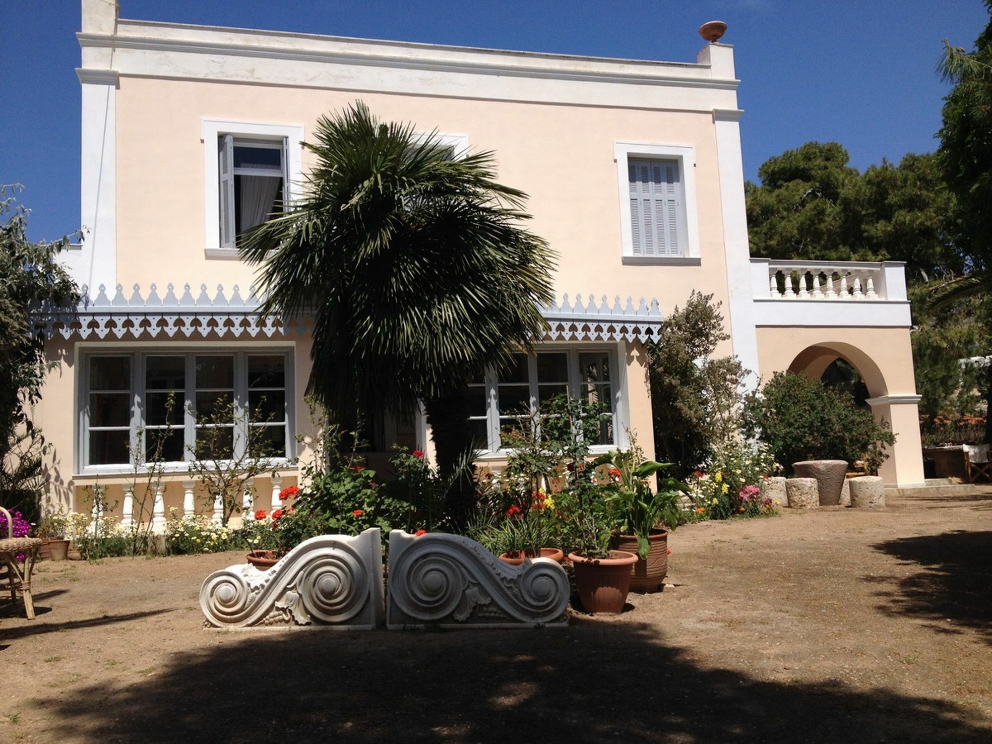 Aristocratic 19Th Century Neo Classical Mansion With Private Pool Финикас Экстерьер фото
